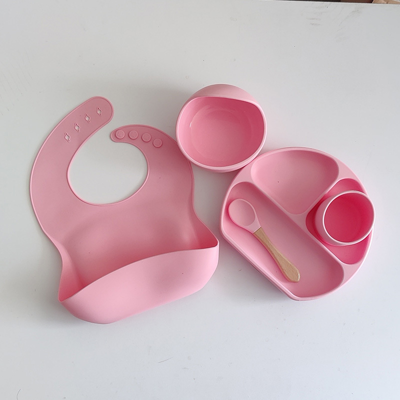 Conjunto de utensílios de mesa de silicone de grau alimentício de alta segurança sem BPA de 5 peças para bebês e crianças